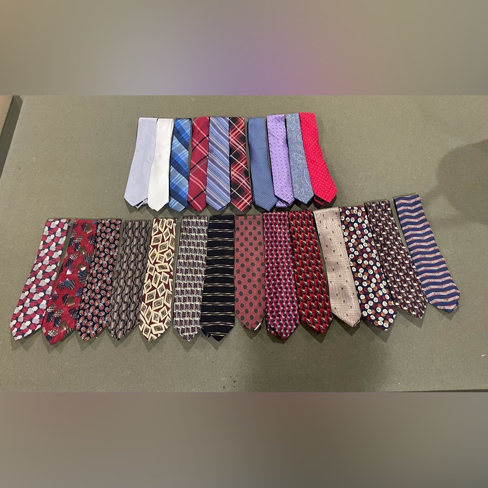 Set of 24 Men’s Ties